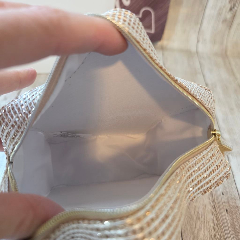 Dior Gold Star Cosmetic Bag - Picture 6 of 6